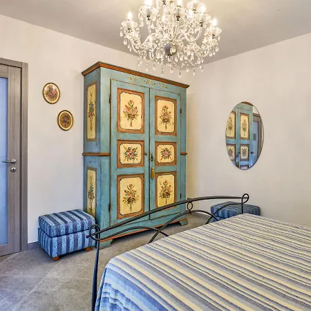 La Tana Del Pescatore By Interhome *