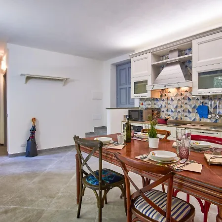 Appartamento La Tana Del Pescatore By Interhome